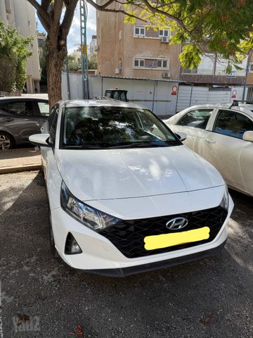 יונדאי i20
