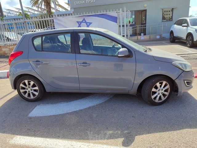 מודעת רכב יונדאי i20