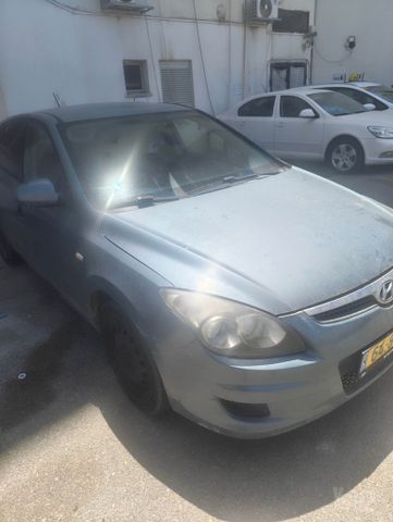 יונדאי i30