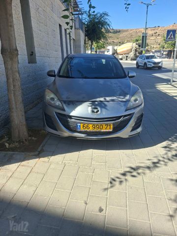 מודעת רכב מאזדה 3