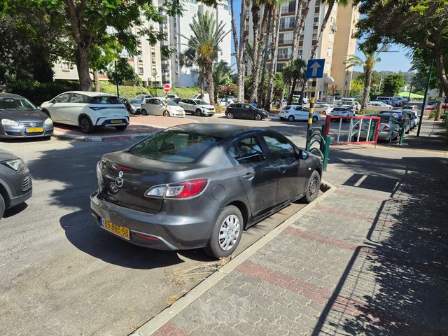 מאזדה 3