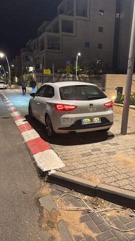 סיאט לאון