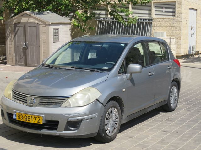 ניסאן טידה