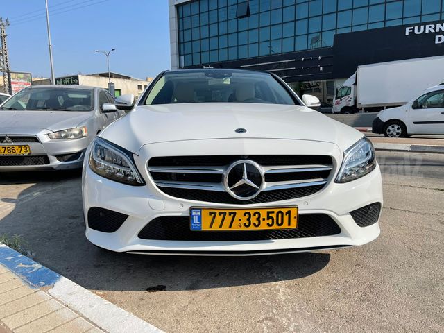 מרצדס-בנץ C-class