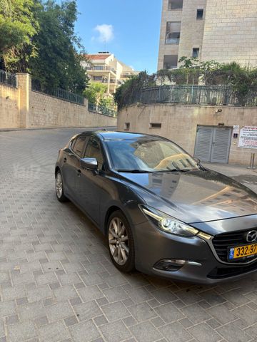 מאזדה 3
