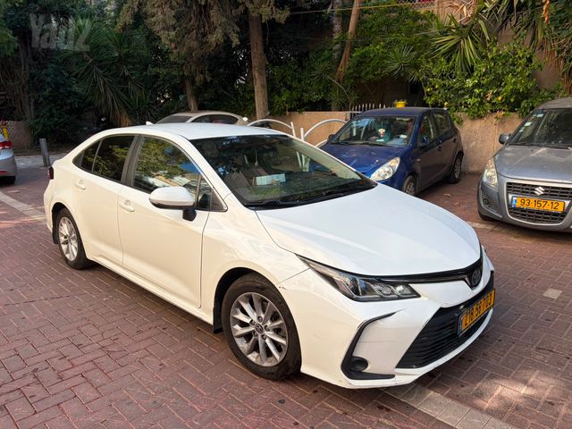 טויוטה קורולה