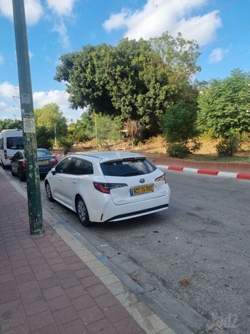 טויוטה קורולה