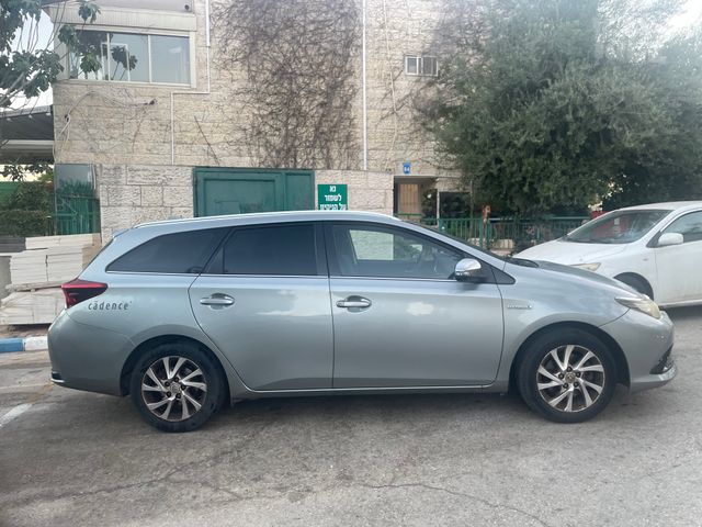 טויוטה אוריס