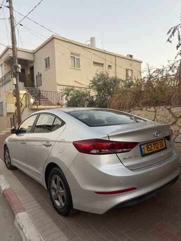 מודעת רכב יונדאי אלנטרה