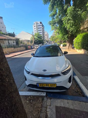 קיה סטוניק