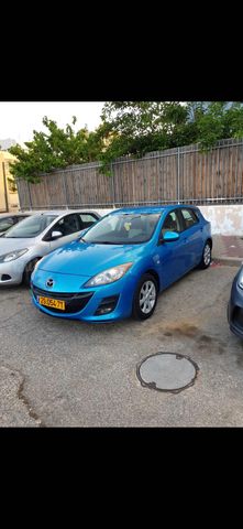 מאזדה 3