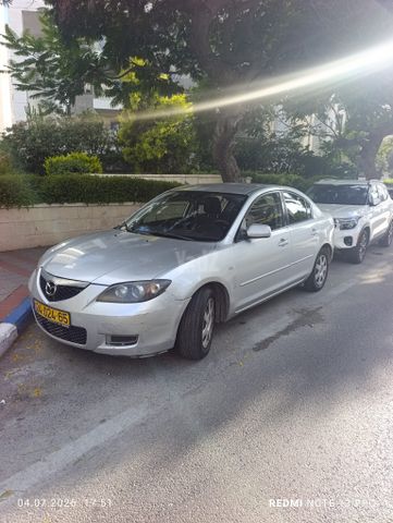 מאזדה 3