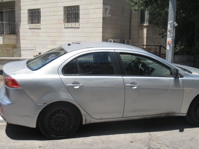 מודעת רכב מיצובישי לנסר