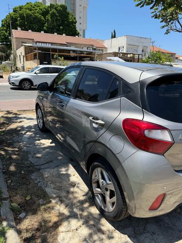 יונדאי i10