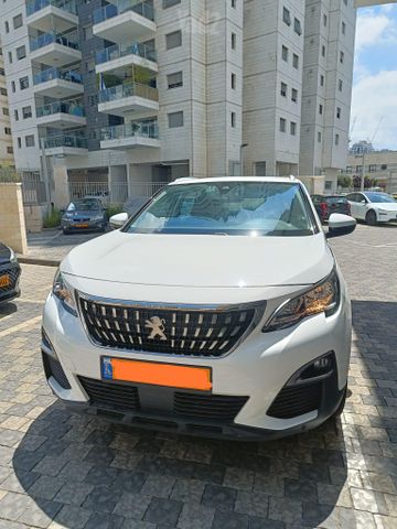 פיג'ו 3008