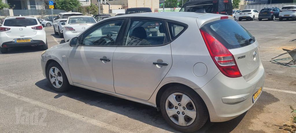 יונדאי i30