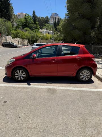 טויוטה יאריס