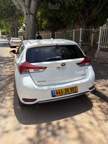 טויוטה אוריס
