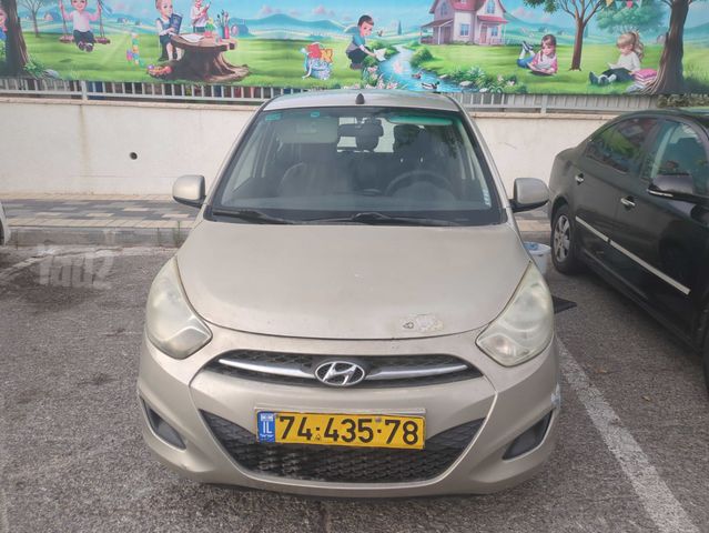יונדאי i10