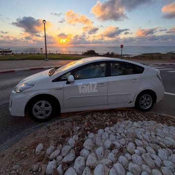 טויוטה פריוס