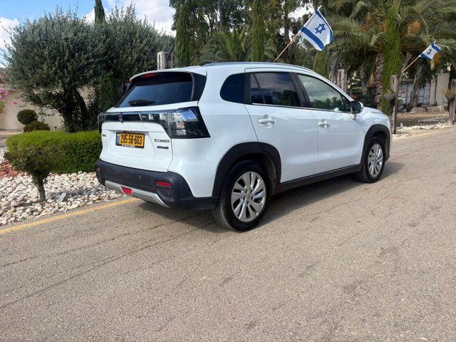 סוזוקי S-Cross