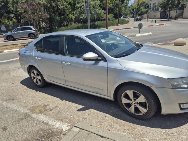 סקודה אוקטביה