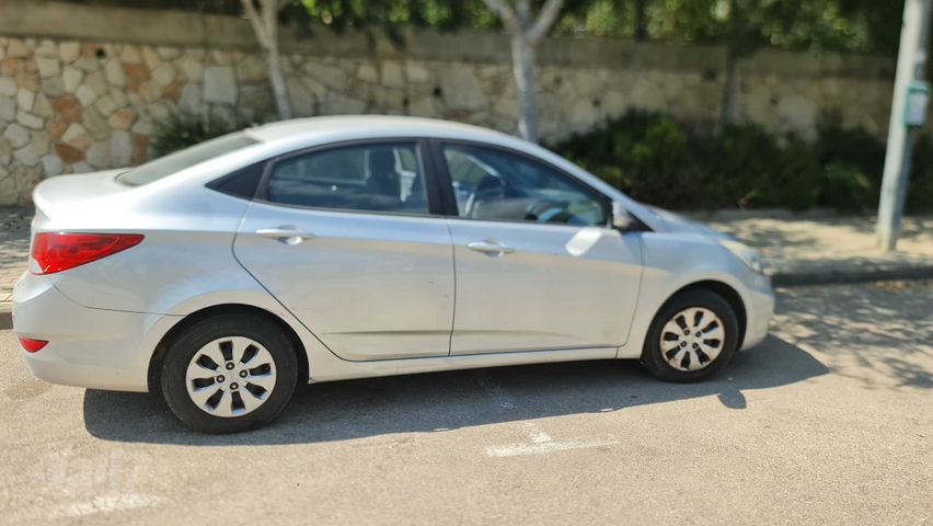 מודעת רכב יונדאי אקסנט i25