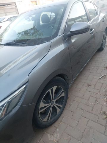 ניסאן סנטרה
