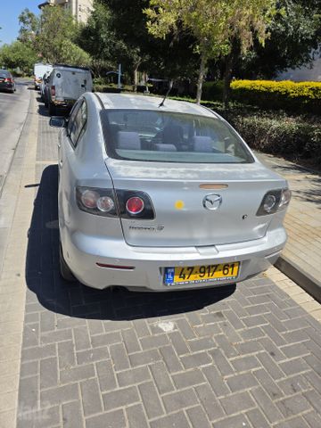 מאזדה 3