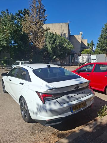 יונדאי אלנטרה