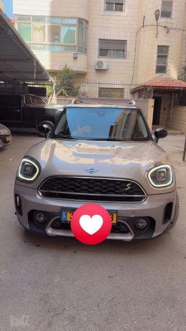 מודעת רכב מאזדה 2