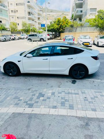 טסלה מודל 3