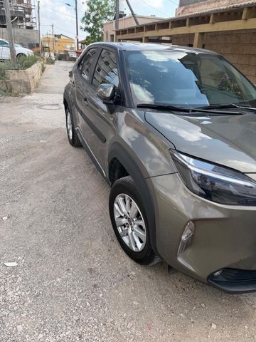 טויוטה יאריס קרוס