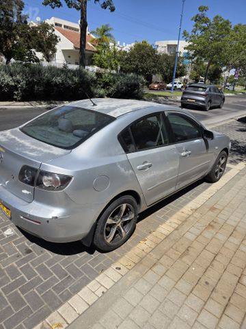 מאזדה 3