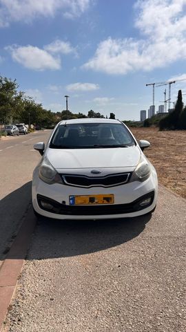 מודעת רכב קיה ריו