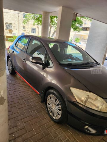 טויוטה אוריס