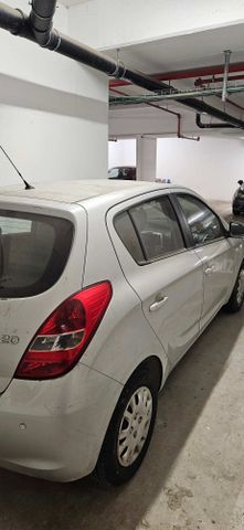 מודעת רכב יונדאי i20