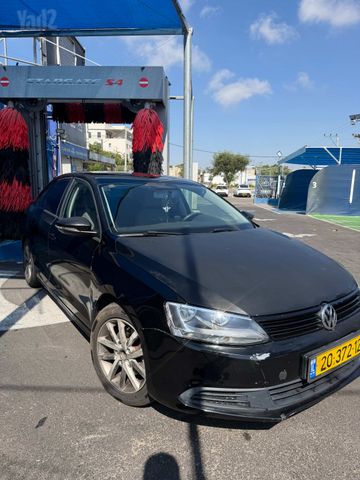 מודעת רכב פולקסווגן ג'טה