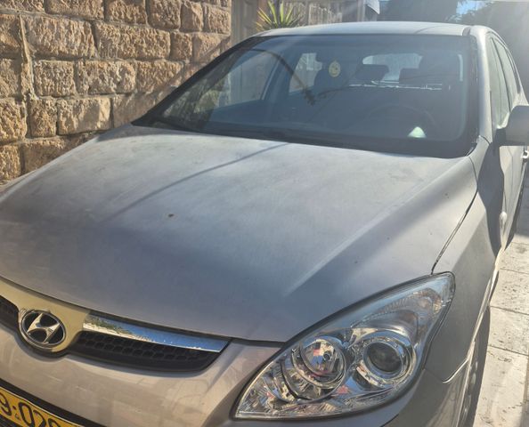 יונדאי i30