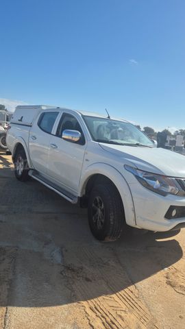 מיצובישי טרייטון / L200