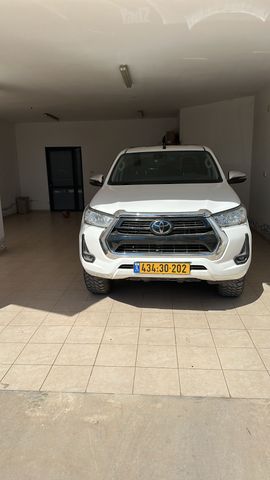 מודעת רכב טויוטה היילקס