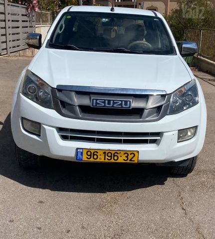 מודעת רכב איסוזו די-מקס