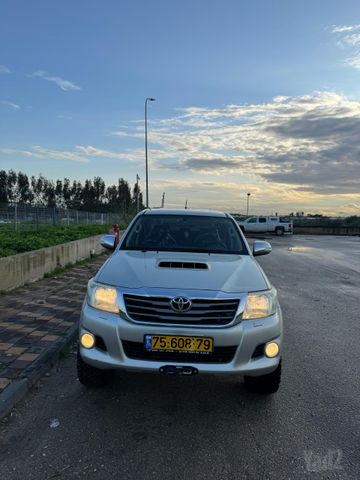 טויוטה היילקס
