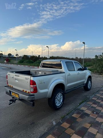 טויוטה היילקס