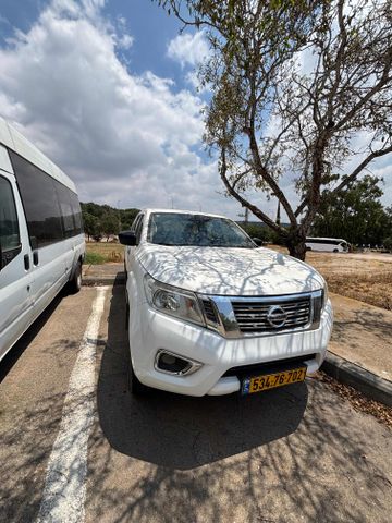 ניסאן נבארה