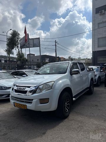מודעת רכב איסוזו די-מקס