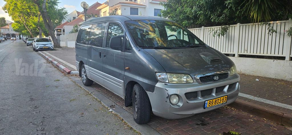 מודעת רכב יונדאי H-1 / i800