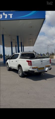 מיצובישי טרייטון / L200