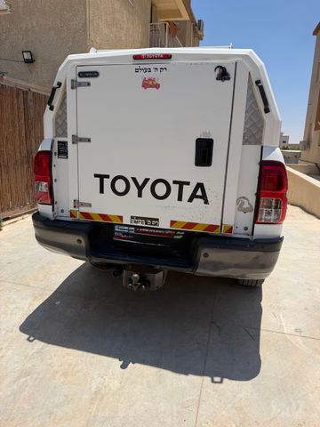 מודעת רכב טויוטה היילקס