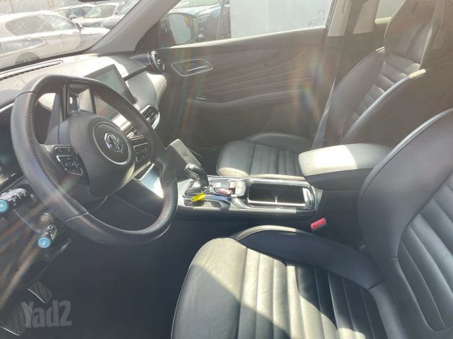 אם ג'י EHS PHEV